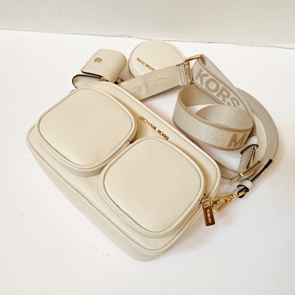 Michael Kors Jet Set Item Medium Crossbody Leather Bag Tech Attached Light Cream - Picture 8 of 14